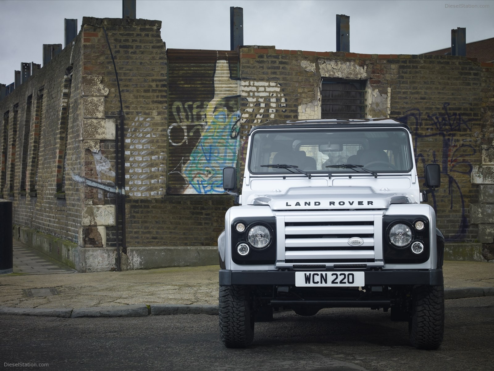 Land Rover Defender X-Tech 2011